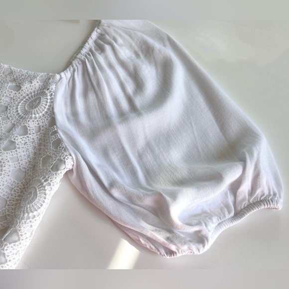 ✨NWT✨ Reitmans Short-Puffy-Sleeve Crochet Blouse with Square Neckline Size M - Picture 7 of 13